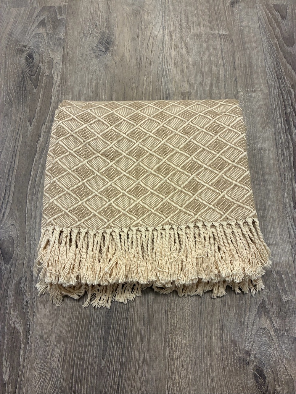 Sferra Linea Casa Diamond Throw Beige/ Cream 50" x 70" Cotton Neutral Fringe